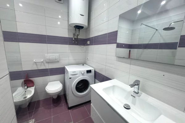 Shtepi me qera Apartament ne Tirane, 2+1, Mobilimi E mobiluar, Pagesa 75,000  Leke.