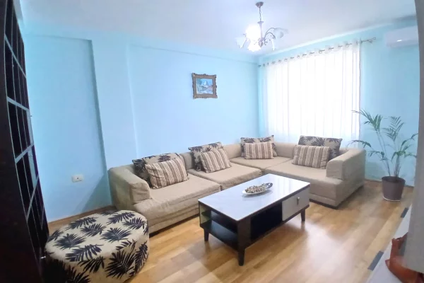 Shtepi me qera Apartament ne Tirane, 1+1, Mobilimi E mobiluar, Pagesa 50,000  Leke.
