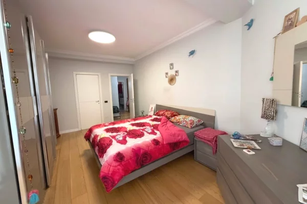 Apartment for sale in Tirana 2+1, Furnished