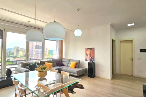 Shtepi ne shitje Apartament ne Tirane, 1+1, Mobilimi E mobiluar, Pagesa 148,000  Euro.