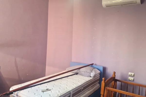 Shtepi me qera Shtepi Private ne Tirane, 3+1, Mobilimi E mobiluar, Pagesa 120,000  Leke.