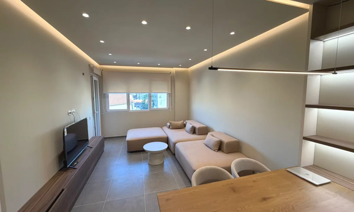 Shtepi me qera Apartament ne Tirane, 2+1, Mobilimi E mobiluar, Pagesa 1,300  Euro.