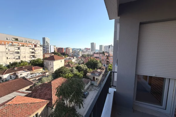 Shtepi me qera Apartament ne Tirane, 2+1, Mobilimi E mobiluar, Pagesa 1,300  Euro.