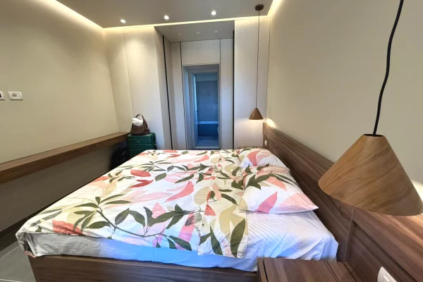 Shtepi me qera Apartament ne Tirane, 2+1, Mobilimi E mobiluar, Pagesa 1,300  Euro.