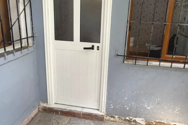 Shtepi me qera Apartament ne Tirane, 1+1, Mobilimi E mobiluar, Pagesa 40,000  Leke.