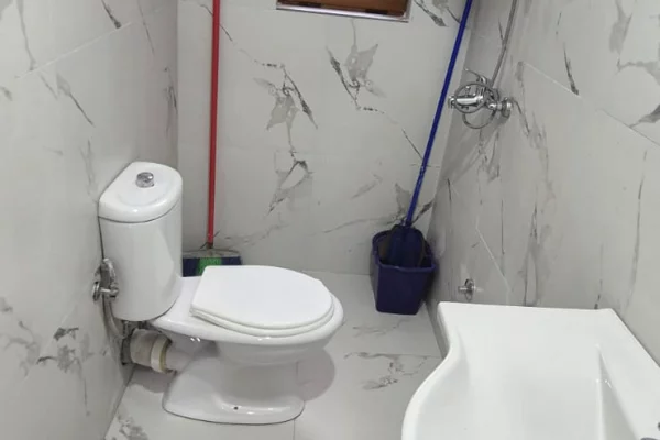 Shtepi me qera Apartament ne Tirane, 1+1, Mobilimi E mobiluar, Pagesa 40,000  Leke.