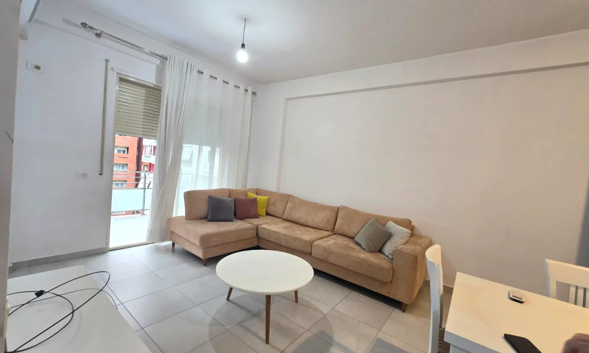 Shtepi me qera Apartament ne Tirane, 2+1, Mobilimi E mobiluar, Pagesa 60,000  Leke.