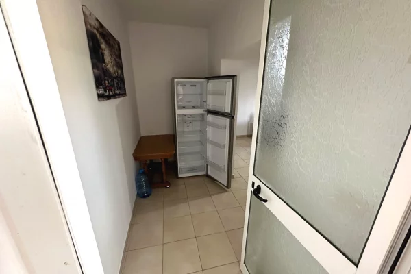 Shtepi me qera Apartament ne Tirane, 2+1, Mobilimi E mobiluar, Pagesa 40,000  Leke.