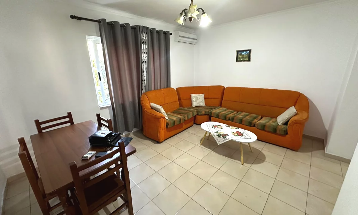 Shtepi me qera Apartament ne Tirane, 2+1, Mobilimi E mobiluar, Pagesa 40,000  Leke.
