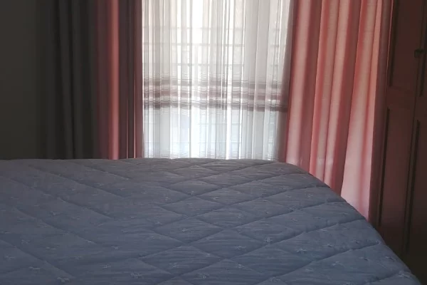 Shtepi me qera Apartament ne Tirane, 2+1, Mobilimi E mobiluar, Pagesa 60,000  Leke.