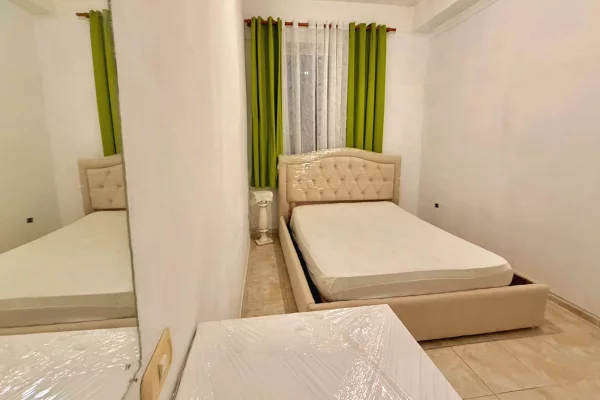 Shtepi me qera Apartament ne Tirane, 1+1, Mobilimi E mobiluar, Pagesa 40,000  Leke.