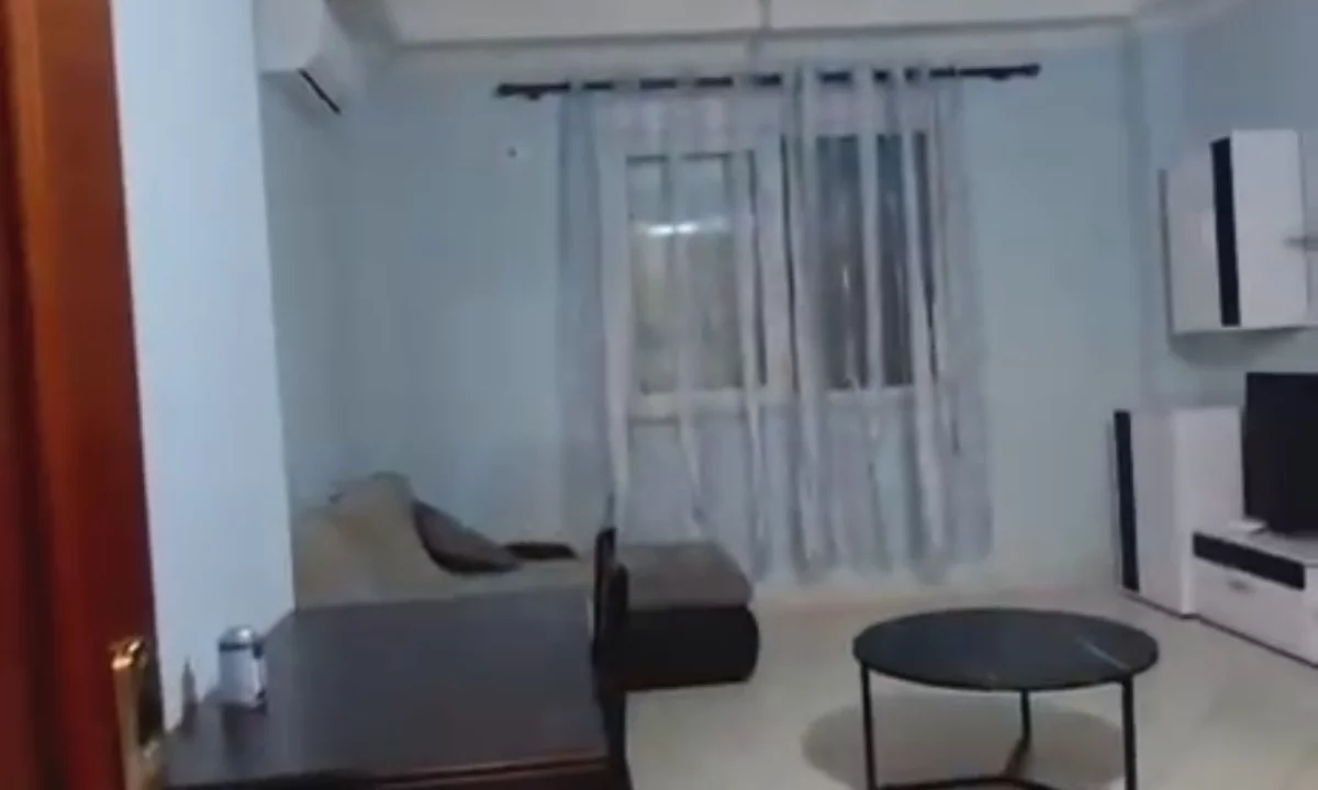 Shtepi me qera Apartament ne Tirane, 2+1, Mobilimi E mobiluar, Pagesa 45,000  Leke.