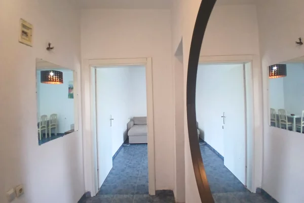 Shtepi me qera Apartament ne Tirane, 1+1, Mobilimi E mobiluar, Pagesa 45,000  Leke.