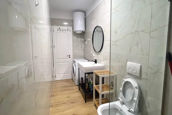 Shtepi me qera Apartament ne Tirane, 1+1, Mobilimi E mobiluar, Pagesa 600  Euro.