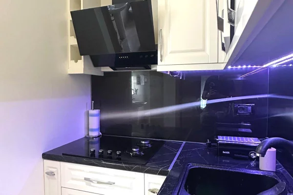Shtepi me qera Apartament ne Tirane, 2+1, Mobilimi E mobiluar, Pagesa 650  Euro.