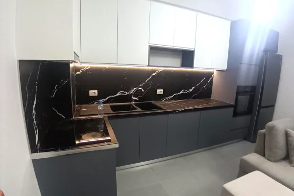 Shtepi me qera Apartament ne Tirane, 2+1, Mobilimi E mobiluar, Pagesa 90,000  Leke.