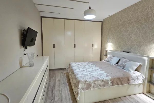 Shtepi me qera Apartament ne Tirane, 2+1, Mobilimi E mobiluar, Pagesa 1,100  Euro.