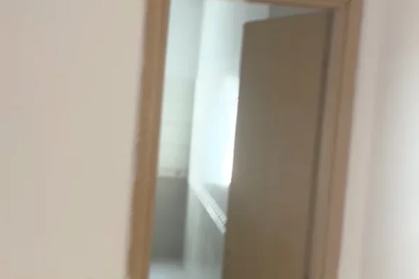 Shtepi me qera Apartament ne Tirane, 3+1, Mobilimi Bosh, pa mobiluar, Pagesa 35,000  Leke.