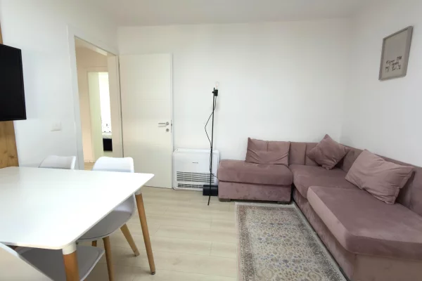 Shitet apartament 3+1 ne Rrugen "Mine Peza"