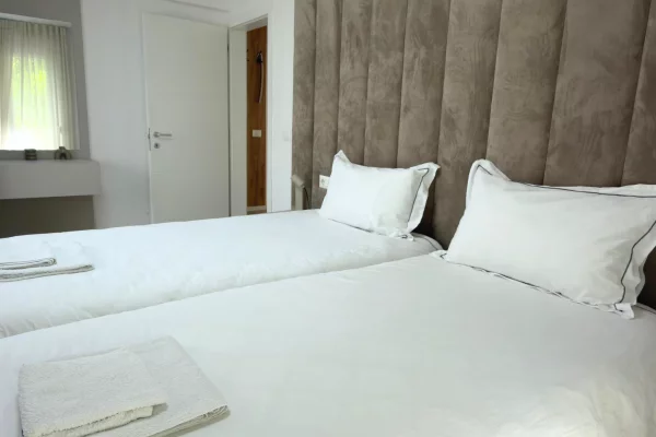 Shtepi ne shitje Apartament ne Tirane, 3+1, Mobilimi E mobiluar, Pagesa 22,000,000  Leke.