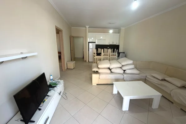 Shtepi me qera Apartament ne Tirane, 2+1, Mobilimi E mobiluar, Pagesa 55,000  Leke.