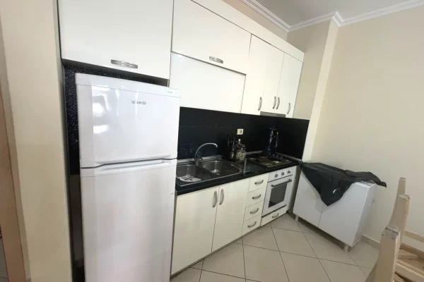 Shtepi me qera Apartament ne Tirane, 2+1, Mobilimi E mobiluar, Pagesa 55,000  Leke.