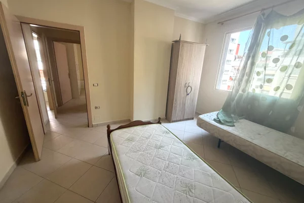 Shtepi me qera Apartament ne Tirane, 2+1, Mobilimi E mobiluar, Pagesa 55,000  Leke.