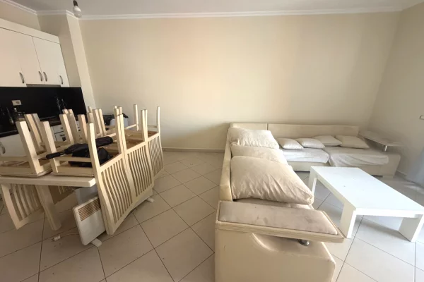 Shtepi me qera Apartament ne Tirane, 2+1, Mobilimi E mobiluar, Pagesa 55,000  Leke.