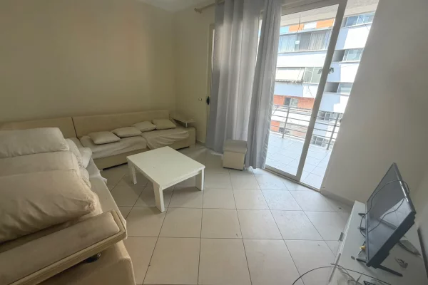 Shtepi me qera Apartament ne Tirane, 2+1, Mobilimi E mobiluar, Pagesa 55,000  Leke.