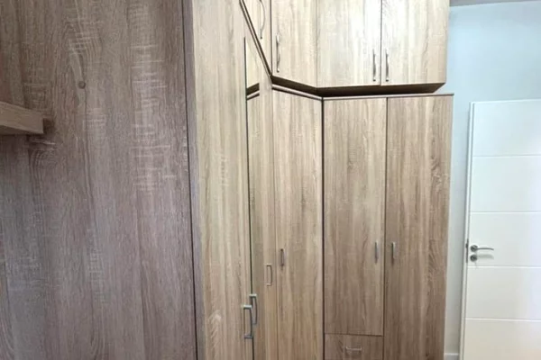 Shtepi me qera Apartament ne Tirane, 1+1, Mobilimi E mobiluar, Pagesa 550  Euro.