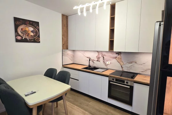 Shtepi me qera Apartament ne Tirane, 1+1, Mobilimi E mobiluar, Pagesa 45,000  Leke.
