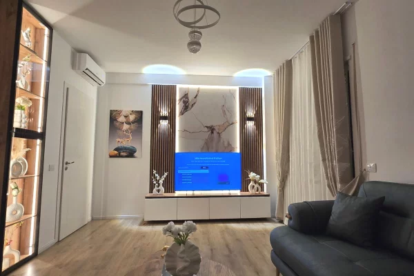 Shtepi me qera Apartament ne Tirane, 1+1, Mobilimi E mobiluar, Pagesa 45,000  Leke.