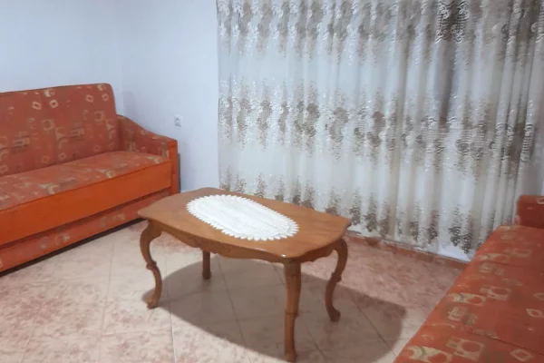 Jepet me qera apartament 2+1+ballkon , Brryli