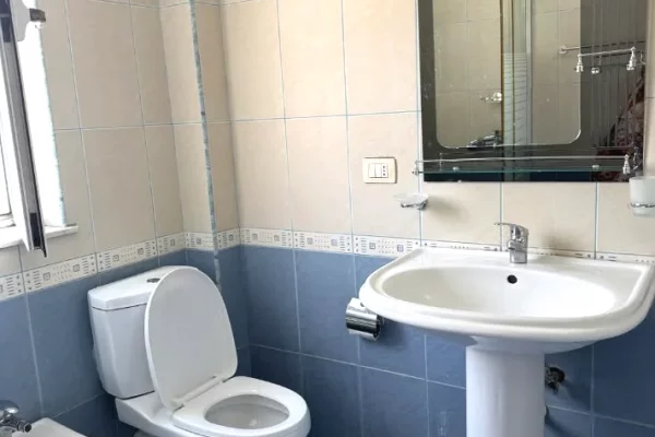 Appartamento in affitto a Tirana 1+1, Arredato