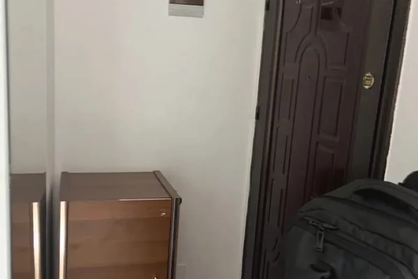 Shtepi me qera Apartament ne Tirane, 1+1, Mobilimi E mobiluar, Pagesa 40,000  Leke.