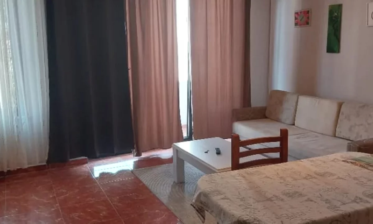 Shtepi me qera Apartament ne Tirane, 1+1, Mobilimi E mobiluar, Pagesa 52,000  Leke.