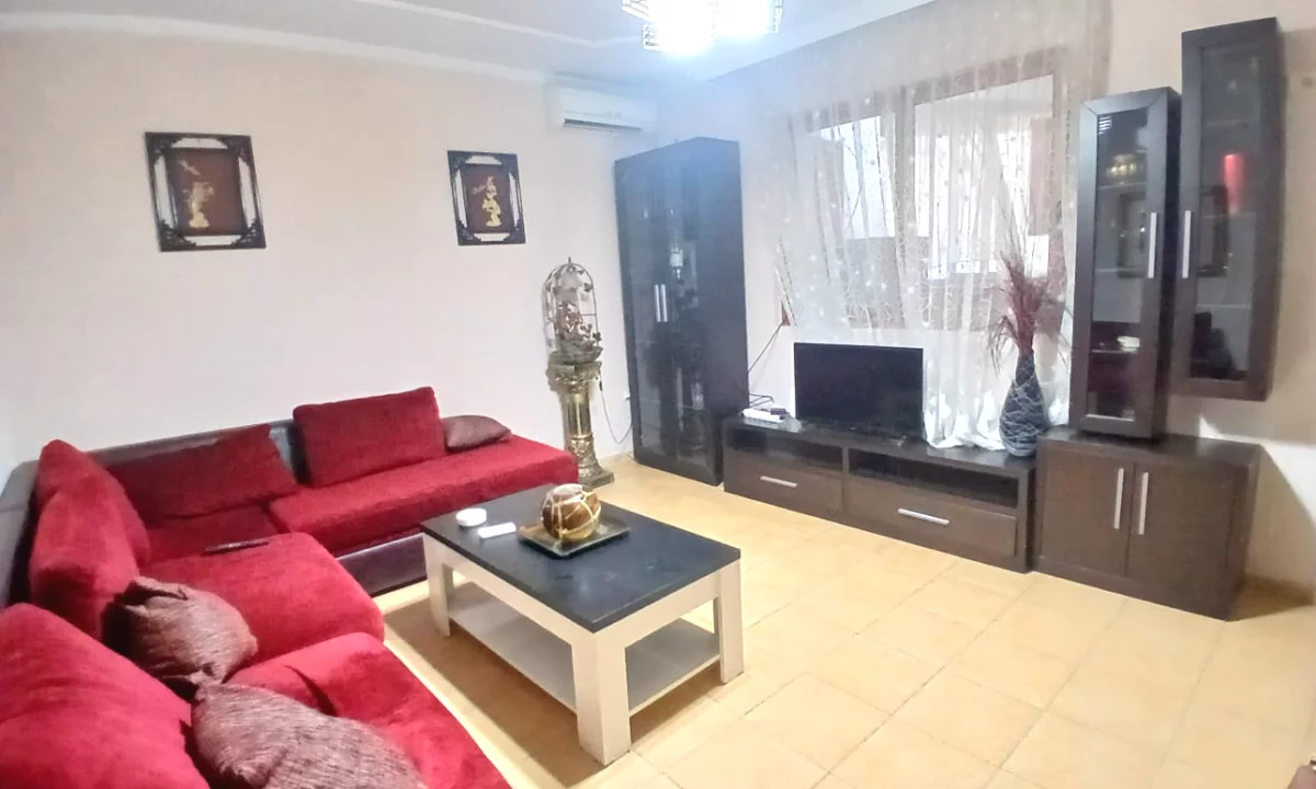 Shtepi me qera Apartament ne Tirane, 2+1, Mobilimi E mobiluar, Pagesa 40,000  Leke.