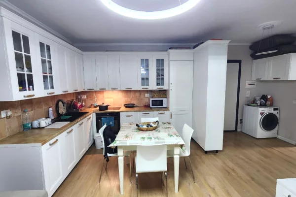 Apartment for sale in Tirana 1+1, Furnished