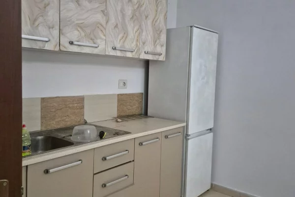 Shtepi me qera Apartament ne Tirane, 2+1, Mobilimi E mobiluar, Pagesa 40,000  Leke.