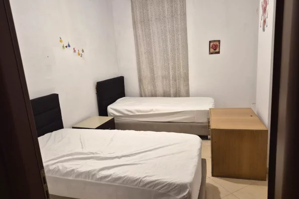 Shtepi me qera Apartament ne Tirane, 2+1, Mobilimi E mobiluar, Pagesa 40,000  Leke.