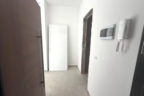 Apartment for sale in Tirana 1+1, Emty