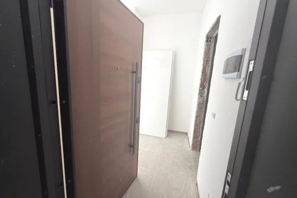 Apartment for sale in Tirana 1+1, Emty