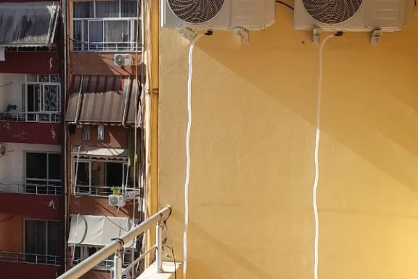 Appartamento in vendita a Tirana 2+1, Arredato