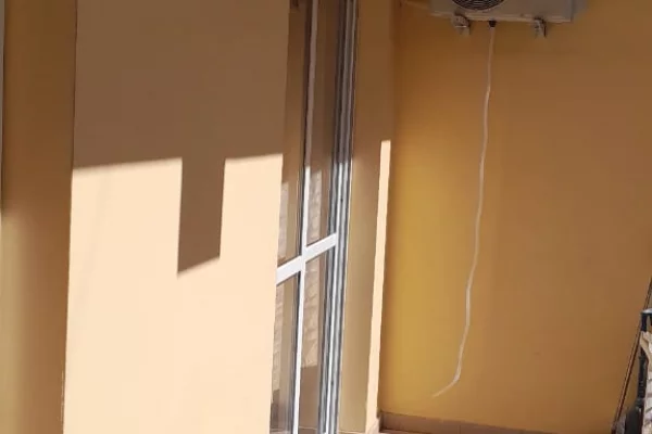 Appartamento in vendita a Tirana 2+1, Arredato