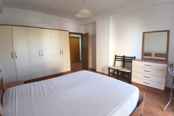 Shtepi me qera Apartament ne Tirane, 1+1, Mobilimi E mobiluar, Pagesa 45,000  Leke.
