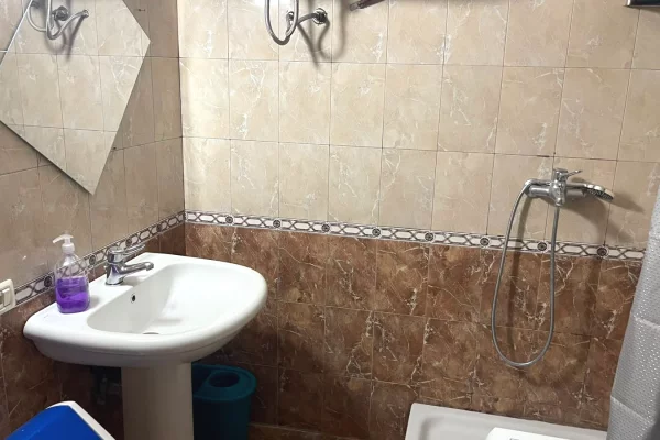 Appartamento in affitto a Tirana 1+1, Arredato