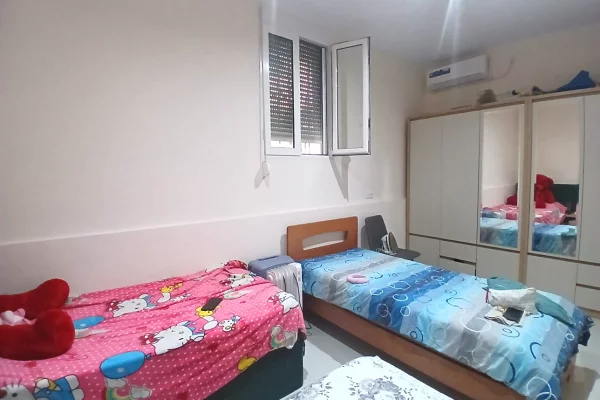 Shtepi me qera Apartament ne Tirane, 1+1, Mobilimi E mobiluar, Pagesa 45,000  Leke.