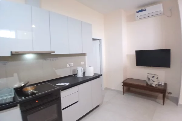 Shtepi me qera Apartament ne Tirane, 1+1, Mobilimi E mobiluar, Pagesa 45,000  Leke.