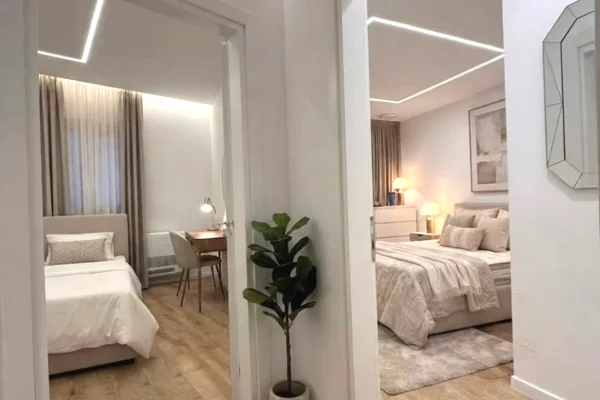 Shtepi ne shitje Apartament ne Tirane, 2+1, Mobilimi E mobiluar, Pagesa 244,000  Euro.