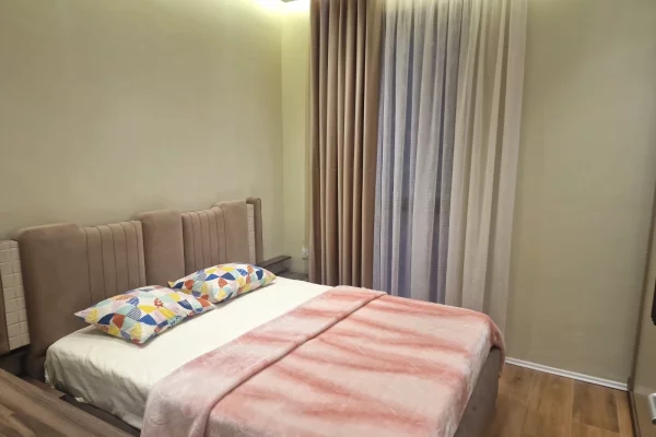 Shtepi ne shitje Apartament ne Tirane, 1+1, Mobilimi E mobiluar, Pagesa 280,000  Euro.